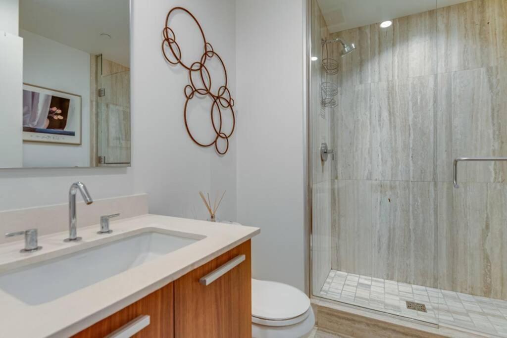Salish Sights At The Falls- 2 Bed W/stunning Views Appartement Victoria
